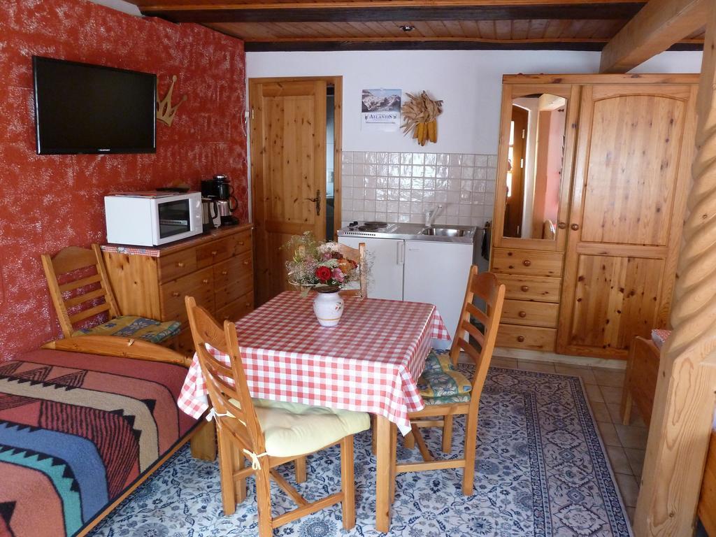 Gaestezimmer Am Maerchenbrunnen Δρέσδη Εξωτερικό φωτογραφία