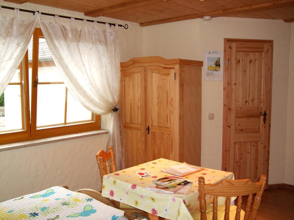 Gaestezimmer Am Maerchenbrunnen Δρέσδη Δωμάτιο φωτογραφία