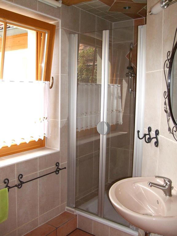 Gaestezimmer Am Maerchenbrunnen Δρέσδη Δωμάτιο φωτογραφία